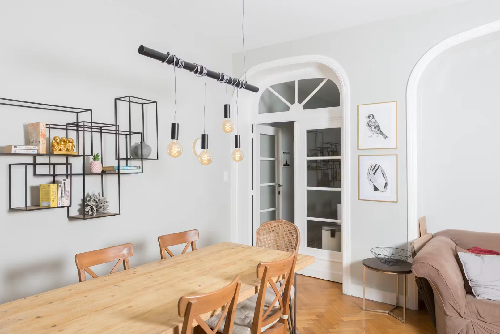 Chambre confortable pour étudiants disponible dans 
