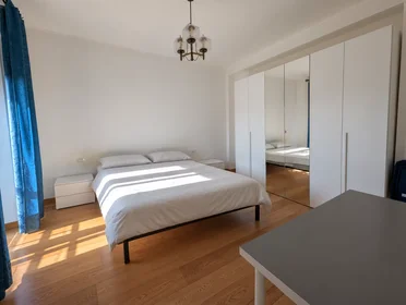 Privatzimmer in der Via Privata Angera, Gioia, bild 2 von 10