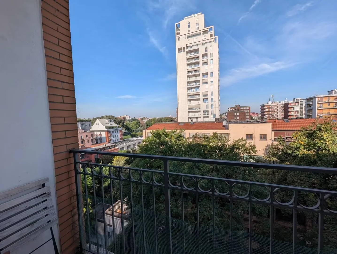 Room for rent in student apartment in , fully furnished