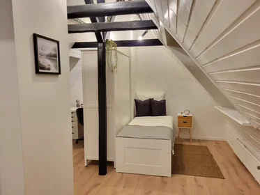 Stanza privata in Esserstraße, Köln-Kalk, immagine 1 di 10