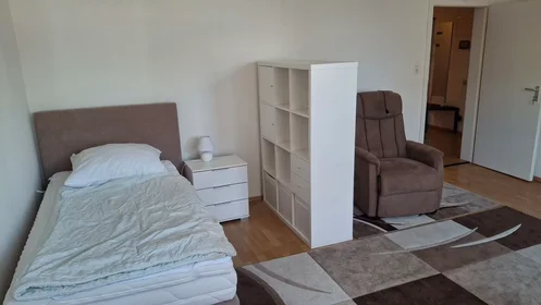 Chambre privée à Bahnhofstraße, Fellbach, image 1 de 10