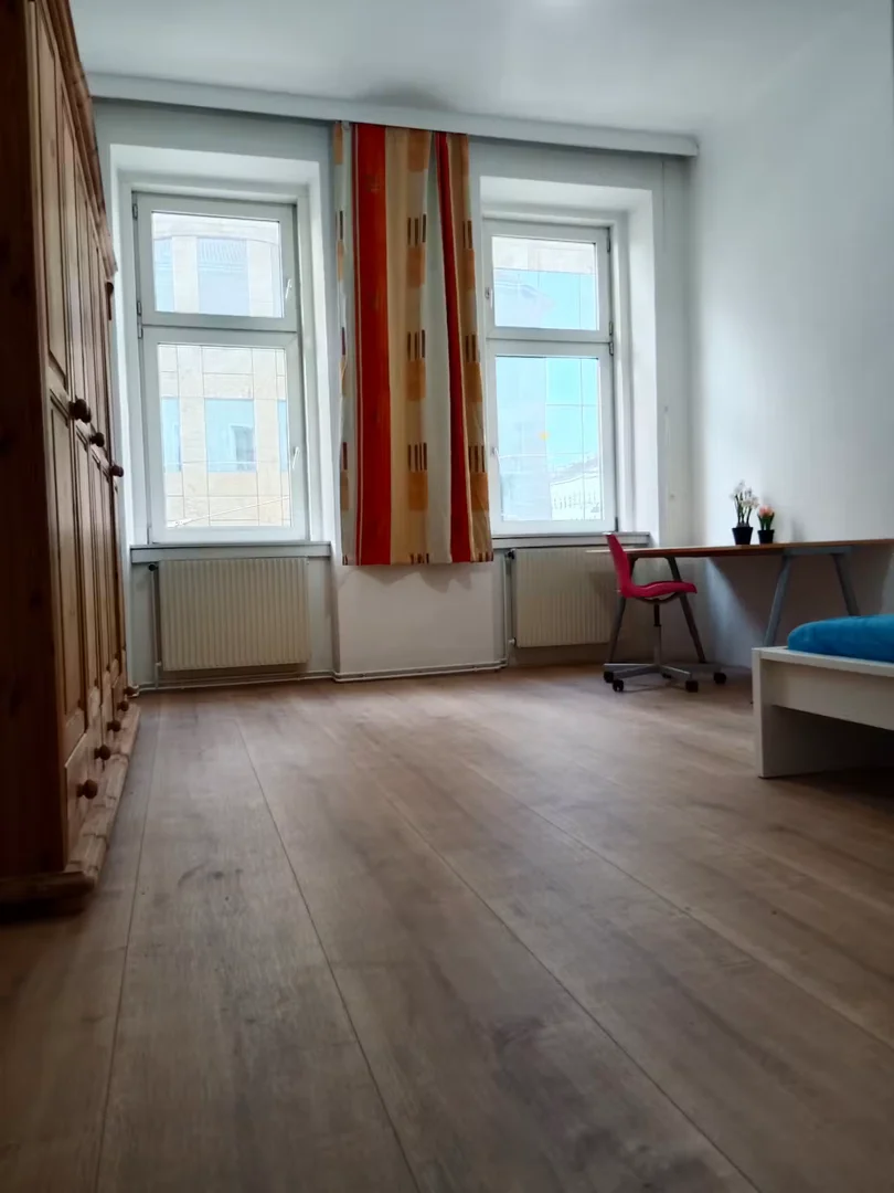 bölgesinde konforlu ve ferah öğrenci odası
