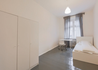 Private room at Via Umberto I, Padua City Centre, image 1 of 10