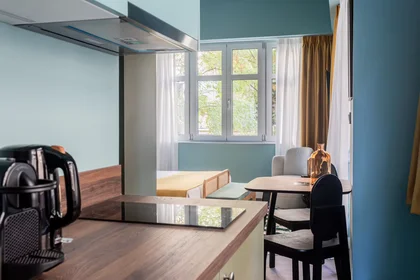 Dairenin tamamı konumu Didotou, Athens, 8 10 görüntüsü