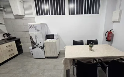 Quarto privado em Calle Alfarnate, Cruz de Humilladero, imagem 9 de 10