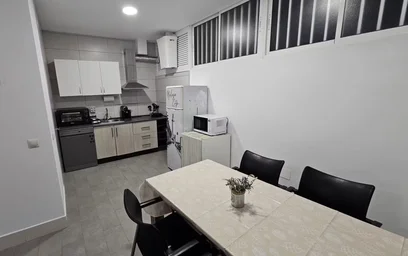 Quarto privado em Calle Alfarnate, Cruz de Humilladero, imagem 10 de 10