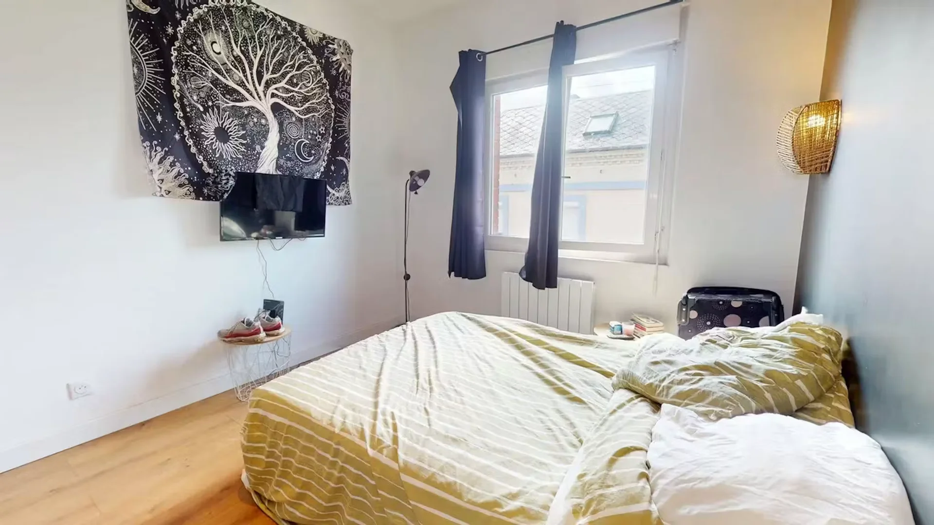 Room for rent in student apartment in , fully furnished