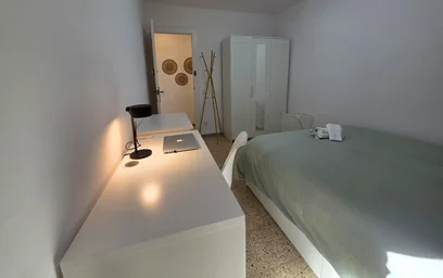 Stanza privata in Carrer d'Aristòtil, immagine 7 di 10