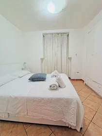 Alojamiento entero en Vico Canalone a Fontana dei Serpi, Pendino, imagen 4 de 10