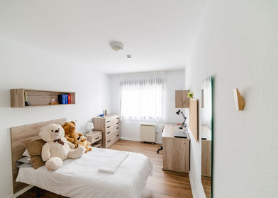 Logroño de çift kişilik yataklı kiralık oda