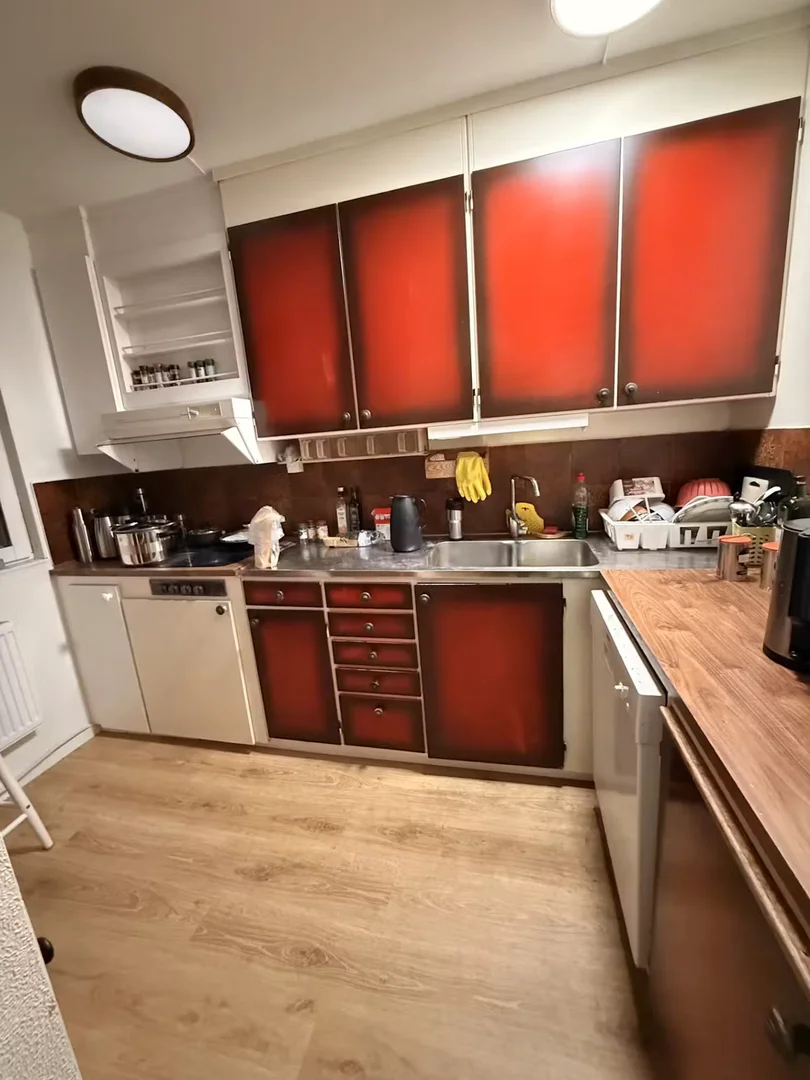 Habitación en apartamento estudiantil en alquiler en , completamente amueblado
