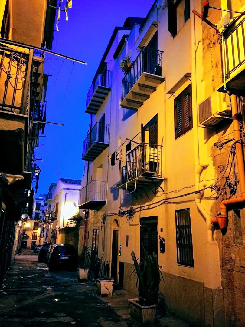 Via Trappetaro, Palazzo Reale-Monte di Pietà