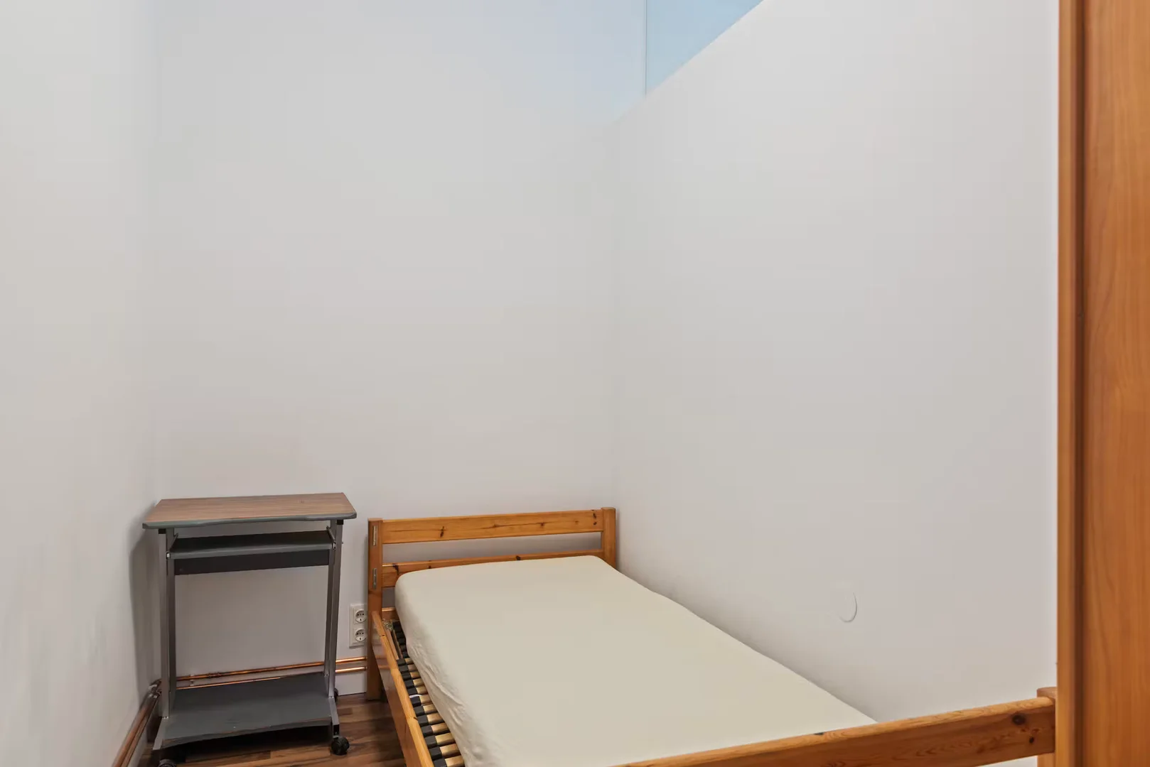 Budget-friendly student room close to campus in