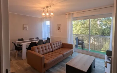 Appartamento intero in Rue Chef de ville, Saint-Jacques-Nazareth, immagine 1 di 7
