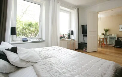 Dairenin tamamı konumu Lutterothstraße, Eimsbüttel, 1 10 görüntüsü