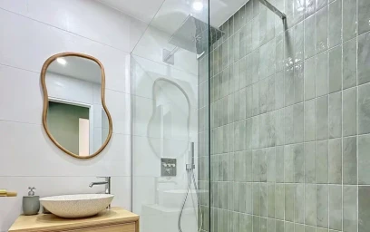 Entire apartment at Avenue de Cannes, Juan les Pins, image 10 of 10