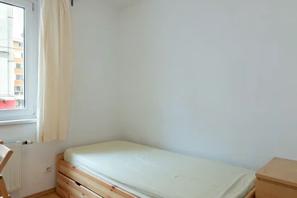 Private room at Reinprechtsdorfer Straße, Margareten, image 7 of 10