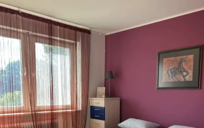 Habitación en alquiler con cama doble {area}