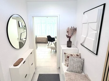 Privatzimmer in der Heinrich-Fuchs-Straße, 120, bild 1 von 9