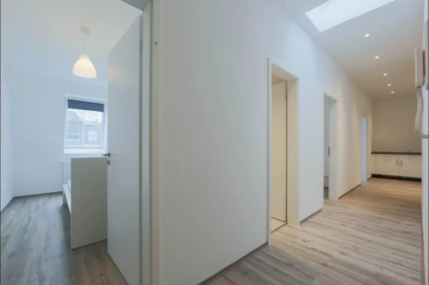Chambre confortable pour étudiants disponible dans 