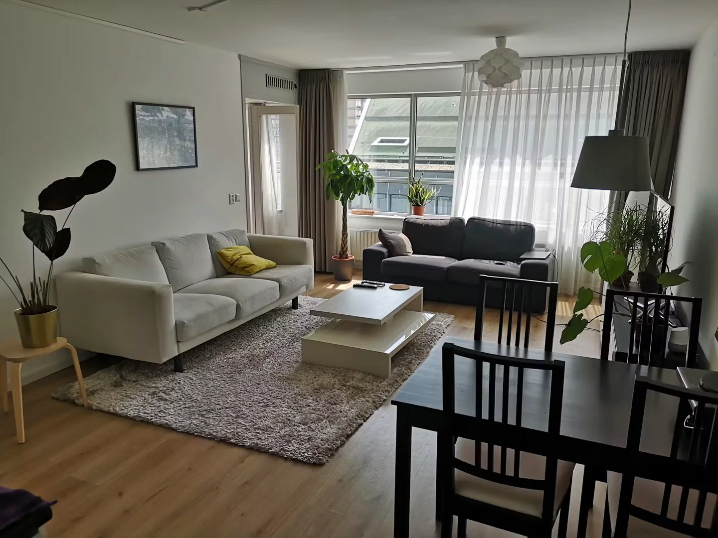 Habitación acogedora para estudiantes disponible en 