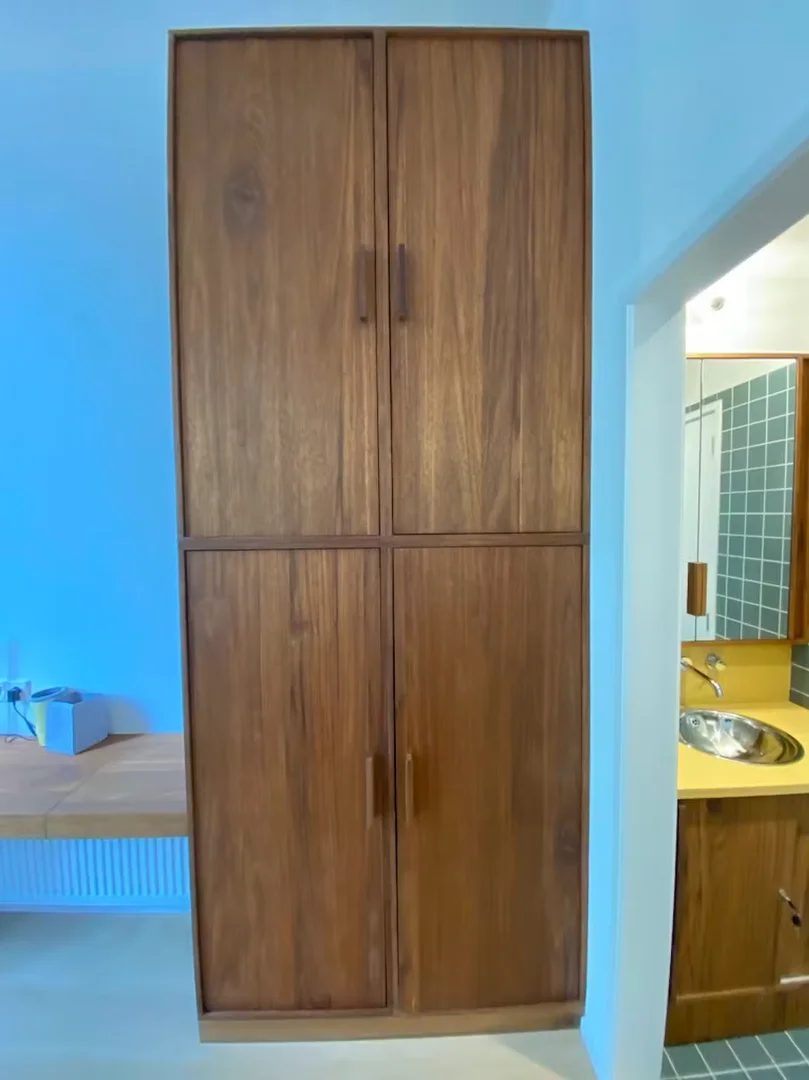 Quarto de estudante económico com localização conveniente em 