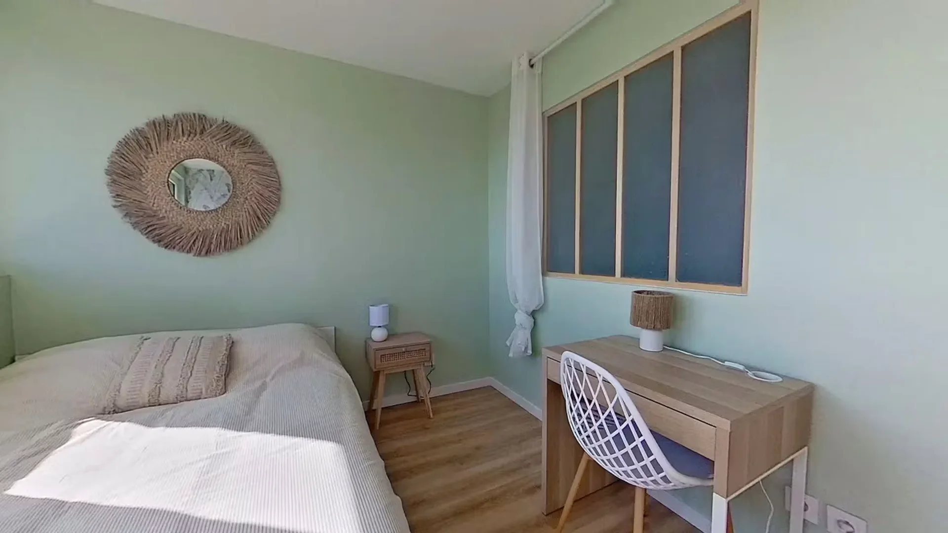 Cozy room for students available in