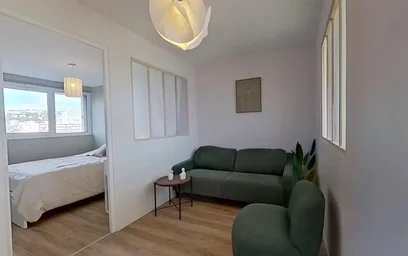 Private room at Rue de Pressensé, Vallée Béreult, image 5 of 10