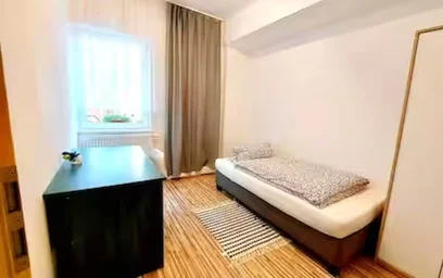 Jasny pokój prywatny w {area}
