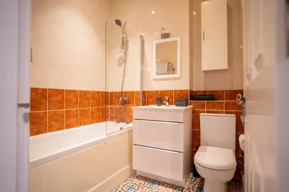 Apartamento inteiro em Marina Way, imagem 3 de 28