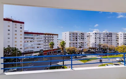 Appartement entièrement meublé à {area}