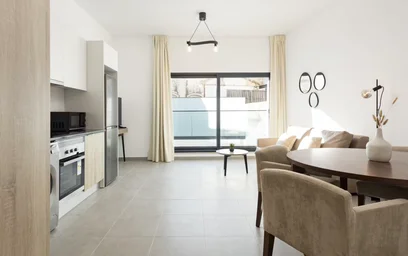 Appartement entièrement meublé à {area}