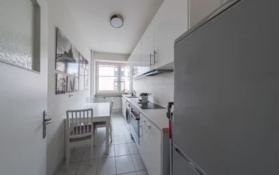 Quarto privado em Robert-Mayer-Straße, Frankfurt am Main-Innenstadt II, imagem 5 de 10
