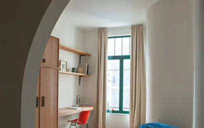 Quarto para alugar num apartamento partilhado em {area}