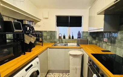 Entire apartment at Cook Square, Erith, image 7 of 10