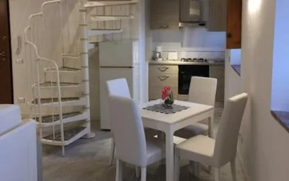 Dairenin tamamı konumu Via Palazzaccio, Tavarnuzze, 8 10 görüntüsü