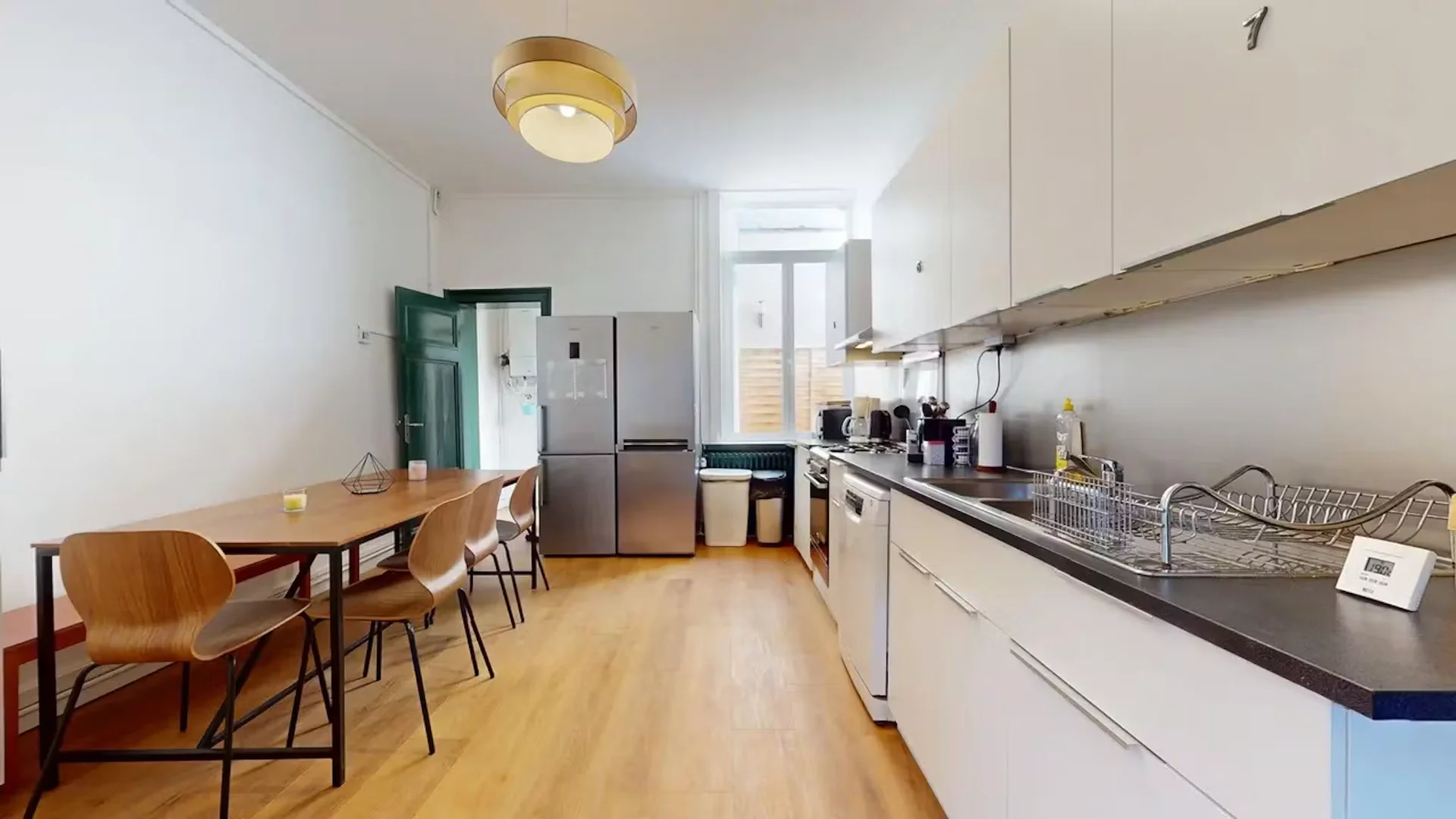 Chambre à louer dans un appartement d'étudiant à , entièrement meublée