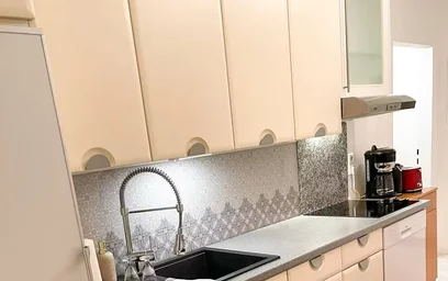 Dairenin tamamı konumu Anton-Scharff-Gasse, Meidling, 7 10 görüntüsü