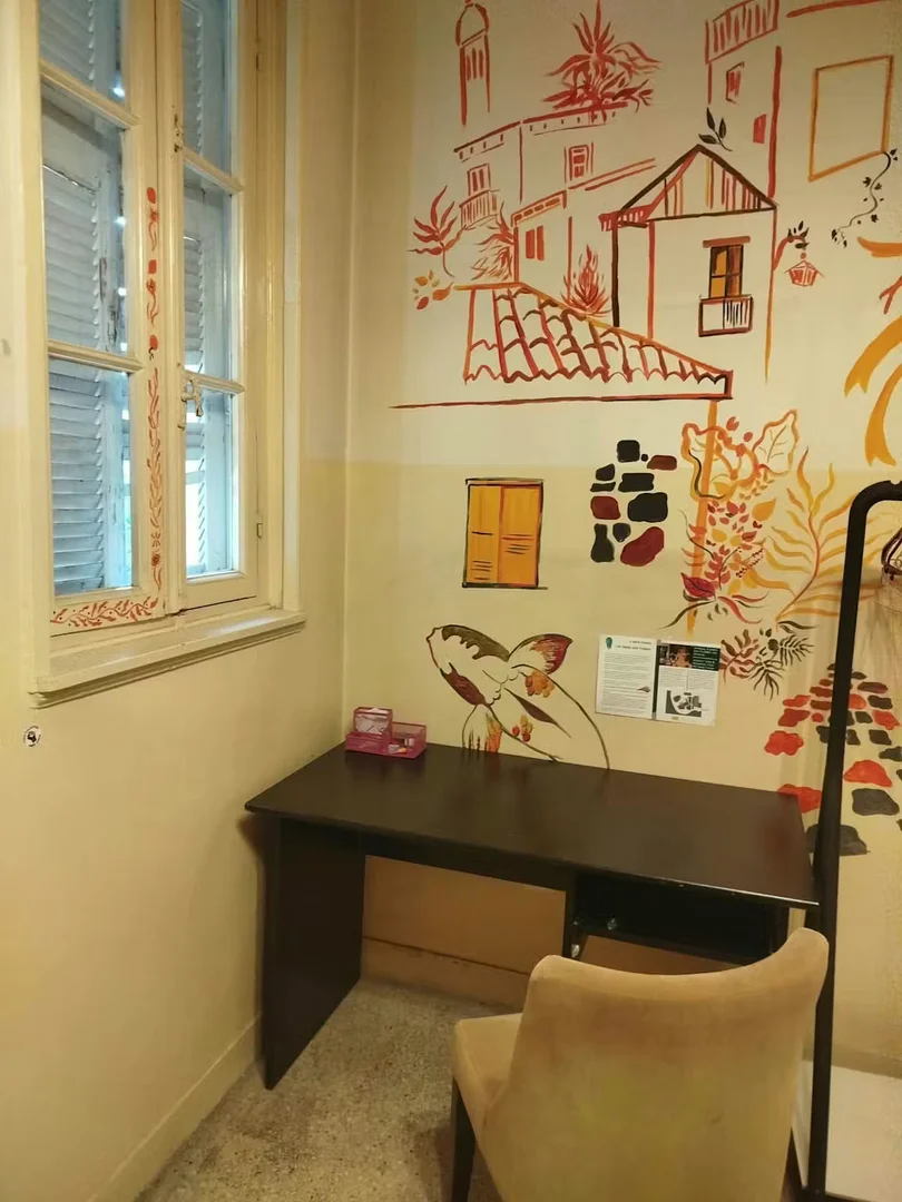 Quarto acolhedor para estudantes disponível em 