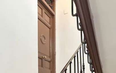Entire apartment at Calle de la Cava Alta, Centro, image 9 of 10