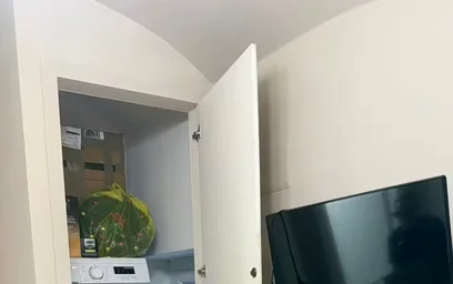 Entire apartment at Via Pietro Trinchera, San Lorenzo, image 4 of 10