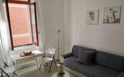 Apartamento inteiro em Via Ascanio Sforza, Porta Ticinese-Conca del Naviglio, imagem 3 de 7