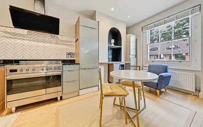 Entire apartment at Frome Street, Hoxton, image 5 of 10