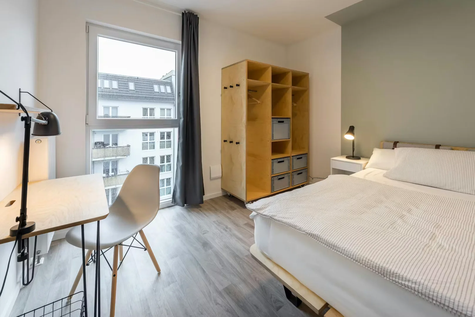 Economical student room with convenient location in