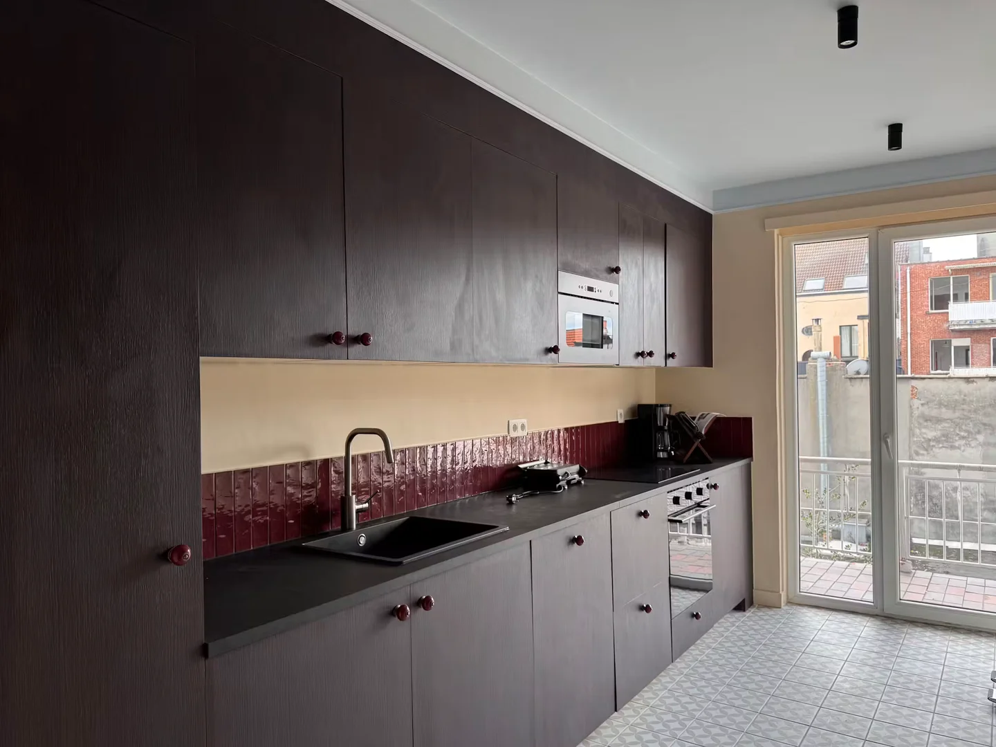 Quarto para alugar em apartamento de estudantes em , totalmente mobilado