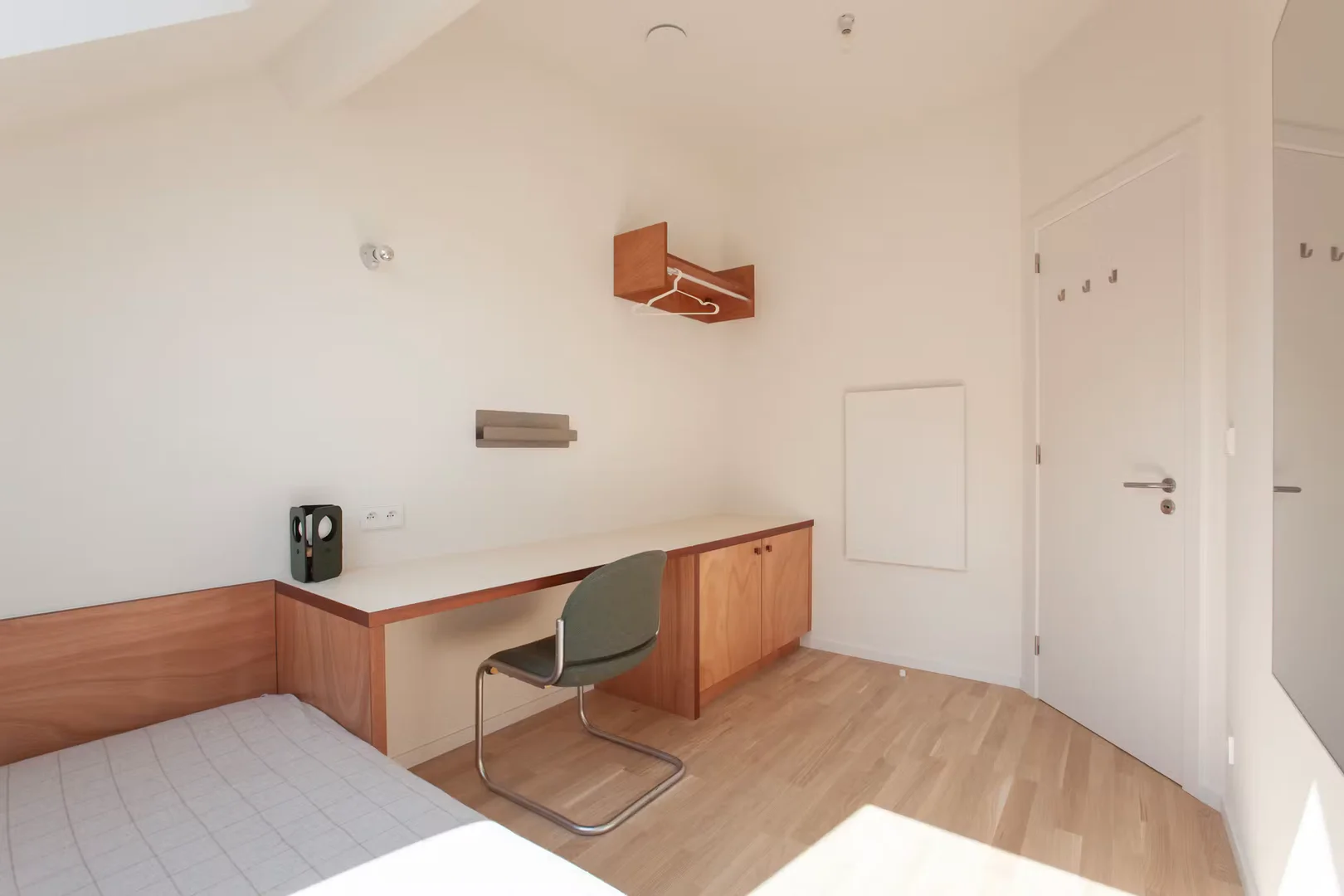 Quarto amigo do estudante em com comodidades modernas