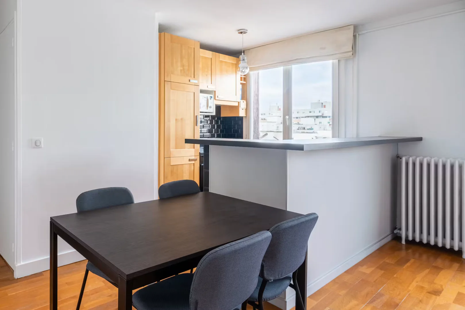 Student-friendly room in  with modern amenities