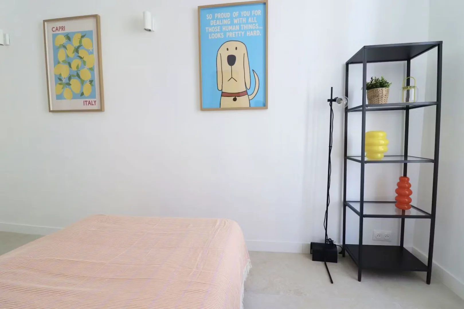 Quarto acolhedor para estudantes disponível em 