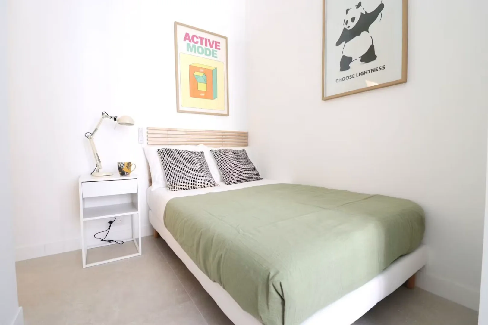 Quarto de estudante confortável e espaçoso em 
