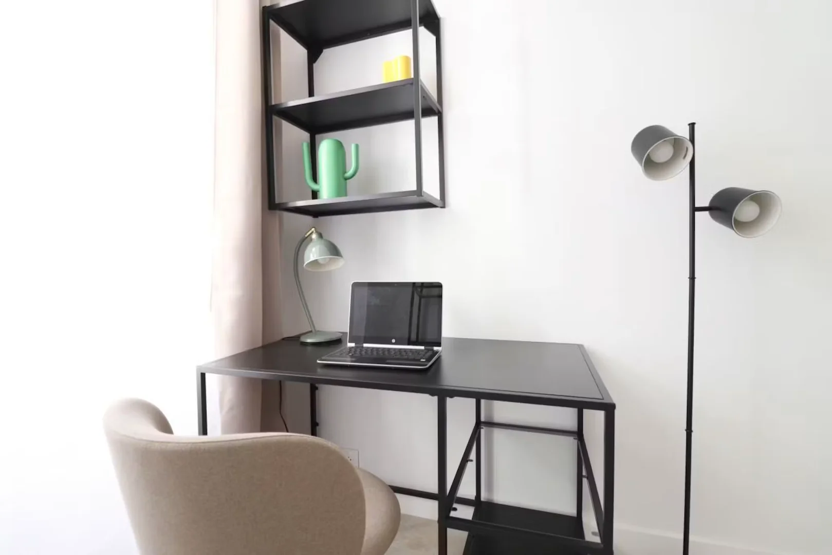 Quarto acolhedor para estudantes disponível em 